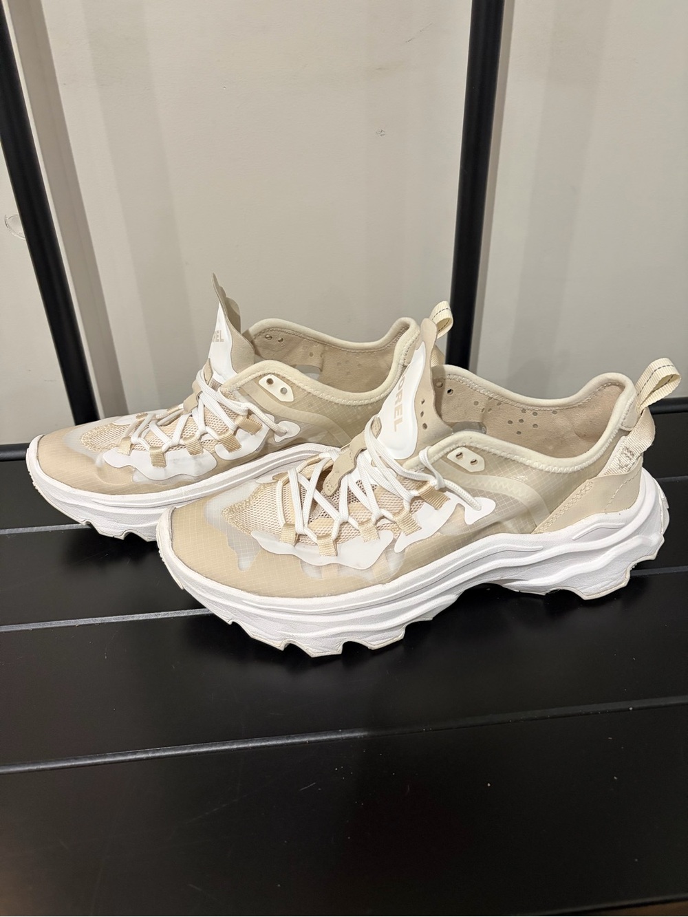 SOREL Kinetic Breakthru Tech Lace Womens Shoes - Size 9.5